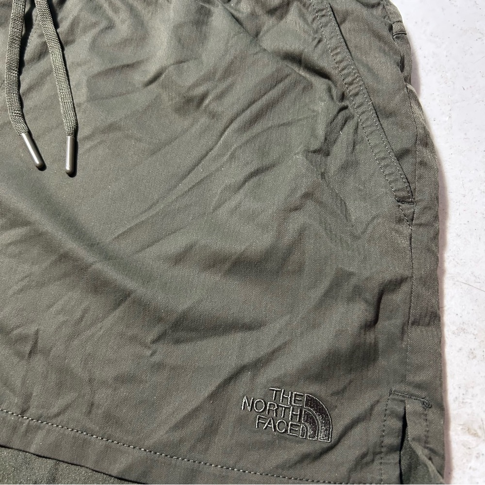 The North Face Women's Dark Green Athletic Shorts large - Picture 3 of 10
